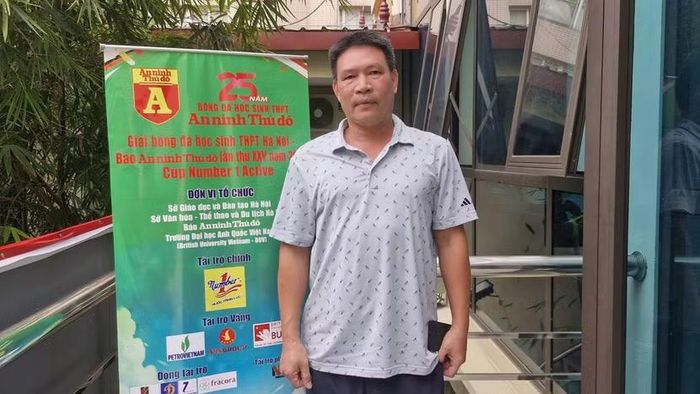 Thầy Dương Văn Thanh, giáo viên thể chất trường THPT Phan Đình Phùng chia sẻ về đội bóng THPT Phan Đình Phùng.
