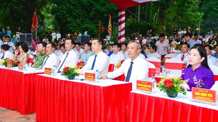 Các đại biểu tham dự lễ khai hội Lam Kinh 2026.