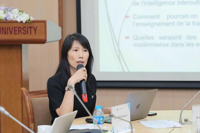  Dịch giả Bảo Chân - người được bạn đọc yêu văn chương biết đến qua một số tiểu thuyết Pháp. Ảnh: NVCC. 