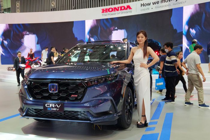 Từng có thời gian hybrid là lựa chọn hiếm hoi trong phân khúc SUV cỡ C tại Việt Nam. Ảnh: Phúc Hậu.