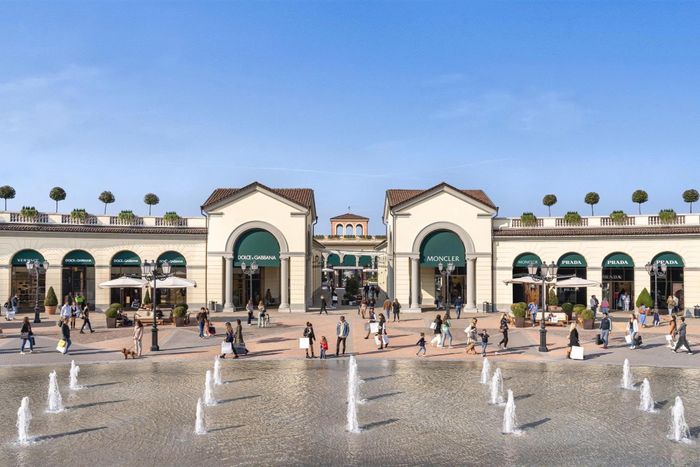 Làng outlet cao cấp McArthurGlen Serravalle tại Italy. Ảnh: McArthurGlen Serravalle.