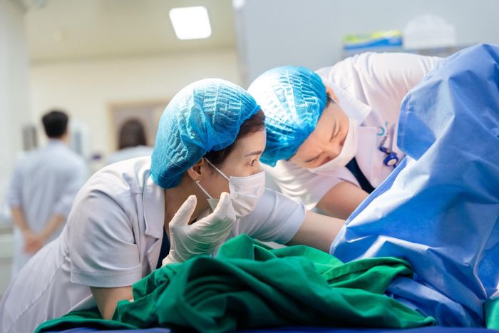  Bác sĩ nhận định thai kỳ của sản phụ Hồng Nhung "không giống bất kỳ thai kỳ nào". 