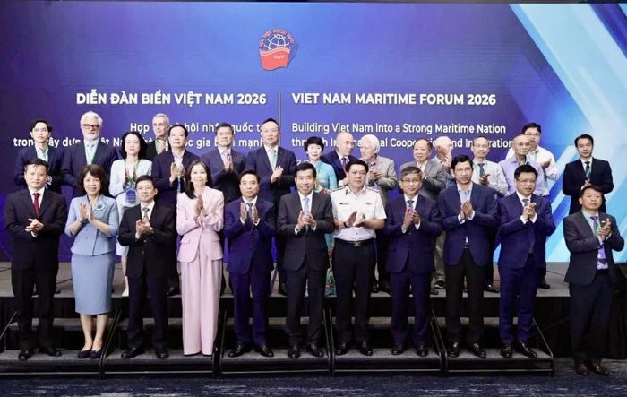 Các đại biểu chụp ảnh chung. Ảnh: Thành Long.