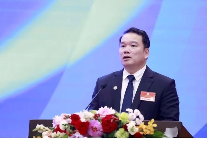Tại phiên họp, ông Nguyễn Ngọc Anh, Chủ tịch Liên đoàn Võ thuật cổ truyền Việt Nam được Đại hội bầu là Chủ tịch Liên đoàn thế giới Võ cổ truyền Việt Nam nhiệm kỳ II