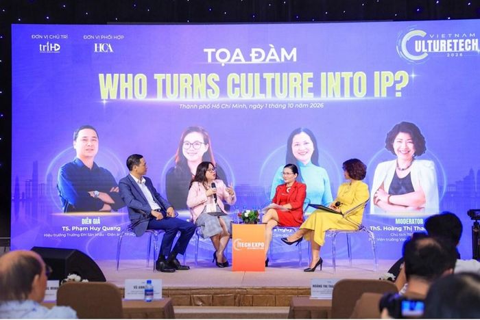 Phiên tọa đàm “Who turns culture into IP?” do bà Hoàng Thị Thanh Hằng điều phối với sự tham gia của ThS. Nguyễn Khắc Xuân Thi, TS. Phạm Huy Quang, Hiệu trưởng Trường Đại học Sân khấu - Điện ảnh TP.HCM, và ThS. Huỳnh Đinh Thái Linh, tiếp tục đặt câu hỏi về vai trò của từng chủ thể trong chuỗi giá trị, ai sở hữu tài nguyên, ai sáng tạo, ai đầu tư, ai sở hữu quyền, ai sản phẩm hóa và ai đưa IP đến công chúng