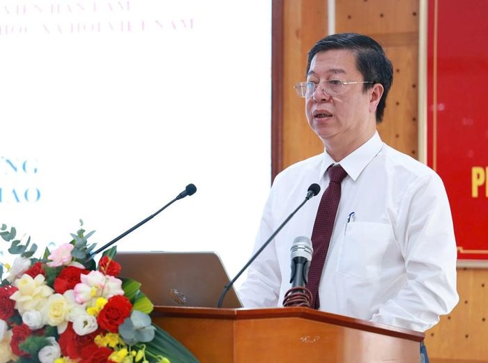 Giám đốc - Tổng Biên tập Nhà xuất bản Chính trị quốc gia Sự thật, PGS.TS. Vũ Trọng Lâm phát biểu tại Hội thảo