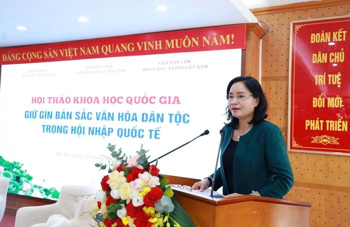 Thứ trưởng Bộ VHTTDL Trịnh Thị Thủy nhấn mạnh, Hội thảo đã góp phần làm sâu sắc thêm nhận thức về bản sắc văn hóa như một quá trình vừa kế thừa, vừa sáng tạo và thích ứng