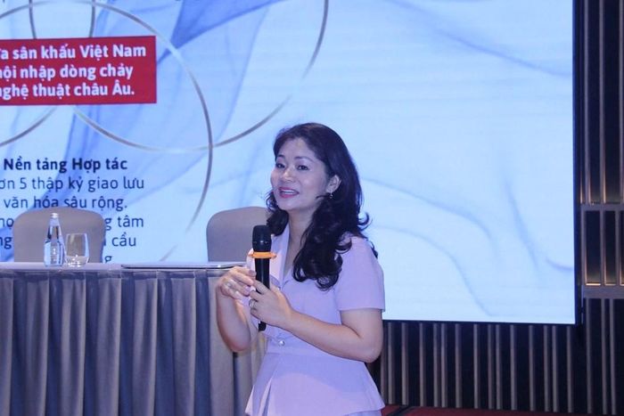 Cục trưởng Cục Hợp tác quốc tế (Bộ VHTTDL) Nguyễn Phương Hòa thông tin về lịch trình Tuần Sân khấu Việt Nam tại Pháp năm 2026