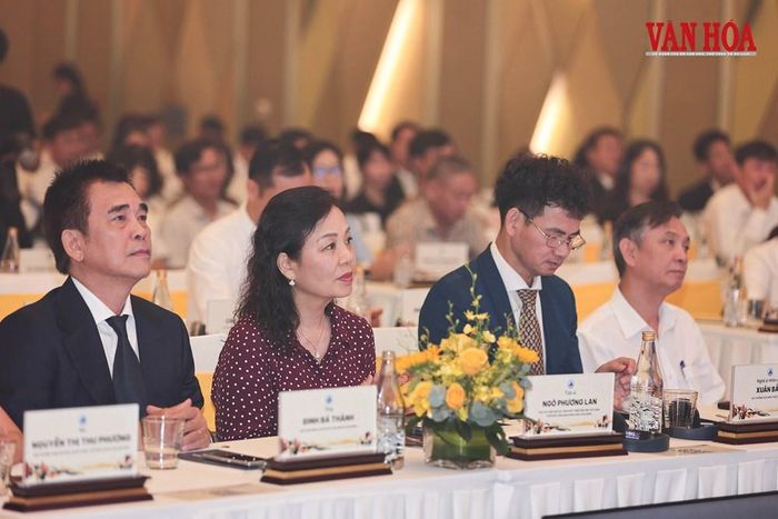 Các đại biểu tham dự hội nghị