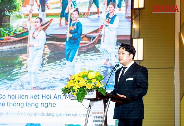 Ông Nguyễn Văn Hải, Giám đốc Phát triển thị trường Công ty CP Vinpearl trình bày tham luận tại hội nghị