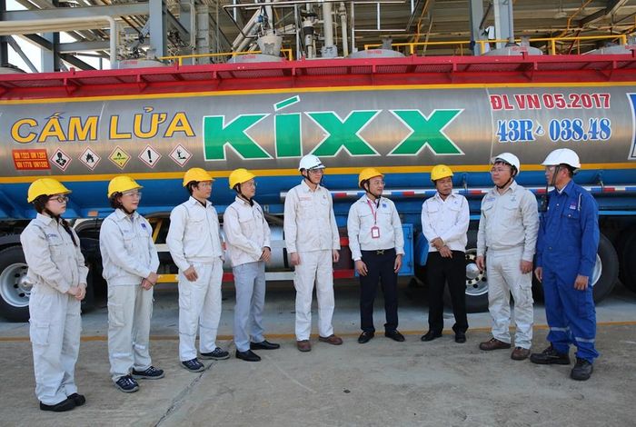 Lãnh đạo BSR và Công ty TNHH Sơn Thế Hệ Mới trao đổi về cơ hội hợp tác sản xuất, phân phối sản phẩm White Spirit