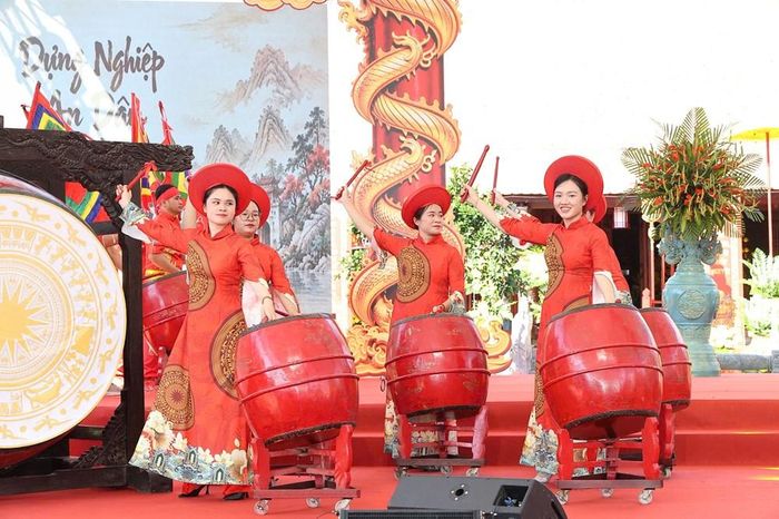Màn trình diễn múa trống tại Lễ tưởng niệm