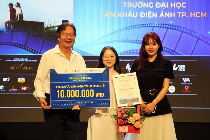 Trao giải Phim được khán giả yêu thích nhất "Hạ thời"