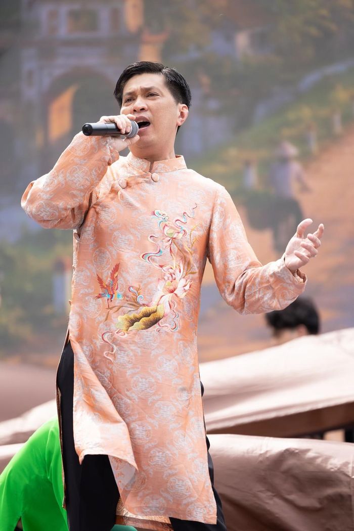 Ca sĩ Tuấn Anh