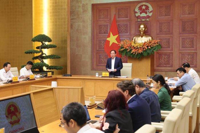 Phó Thủ tướng Lê Tiến Châu chủ trì làm việc với các doanh nghiệp trong lĩnh vực giáo dục và đào tạo. Ảnh: Lâm Khánh - TTXVN