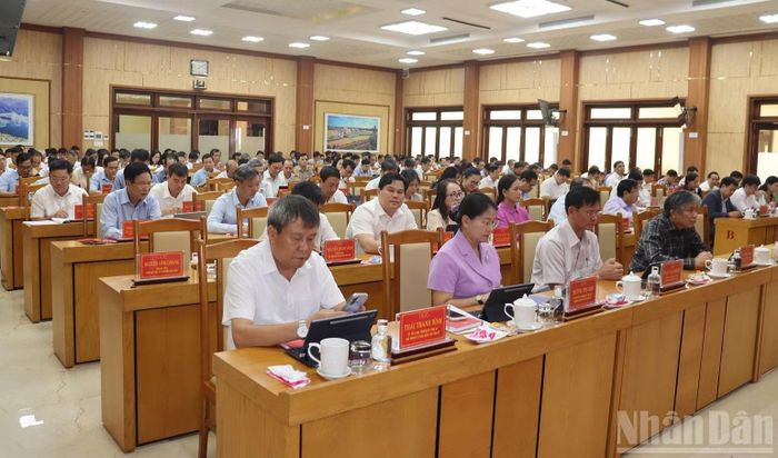 Các đại biểu tham dự hội nghị.