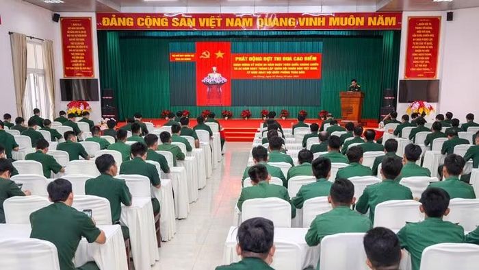 Quang cảnh lễ phát động. (Ảnh: PHƯƠNG VŨ)
