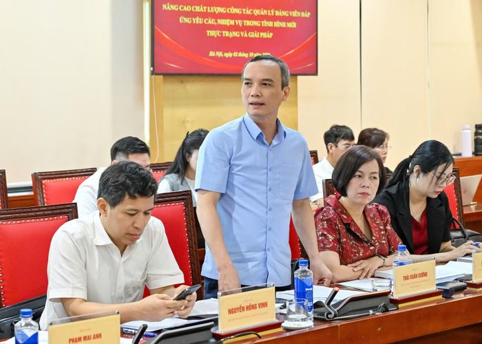 Đại biểu đóng góp ý kiến tại hội thảo. (Ảnh: Thủy Nguyên)