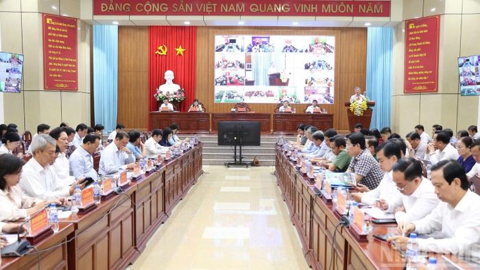 Các đại biểu tham dự hội nghị. (Ảnh: NGUYỄN SỰ)