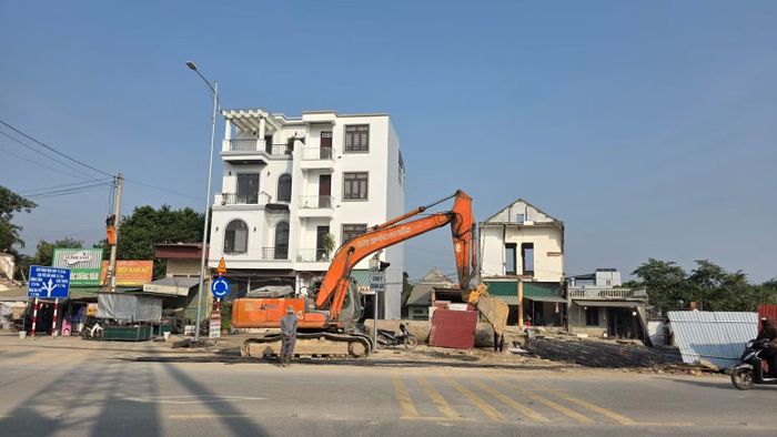 Thanh Hóa tập trung giải phóng mặt bằng triển khai dự án giao thông. (Ảnh: Bùi Thái Bình)
