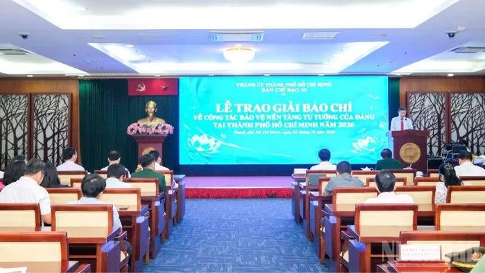 Quang cảnh lễ trao giải. (Ảnh: THẾ ANH)