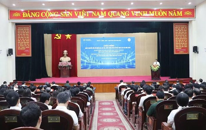 Quang cảnh hội nghị.