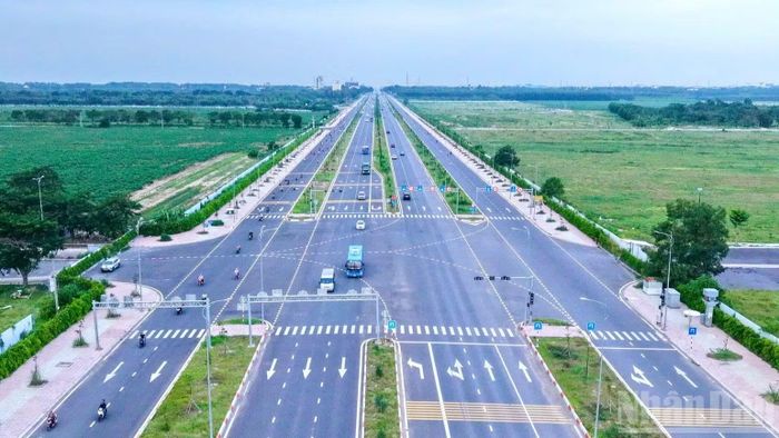 Hạ tầng được đầu tư đồng bộ, hiện đại tạo sức hút lớn đối với các nhà đầu tư lớn trên thế giới đến với thành phố Đồng Nai.
