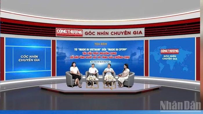 Tọa đàm với chủ đề “Từ “Made in Vietnam” đến “Made in CPTPP”: Tái cấu trúc nguồn cung để đáp ứng xuất xứ và tăng sức chống chịu”. (Ảnh: KIM DUNG)