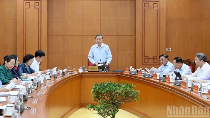 Tổng Bí thư, Chủ tịch nước Tô Lâm làm việc với Đảng ủy Chính phủ, Đảng ủy Bộ Văn hóa, Thể thao và Du lịch và các cơ quan liên quan về phát triển thể dục, thể thao trong giai đoạn mới. (Ảnh: ĐĂNG KHOA)
