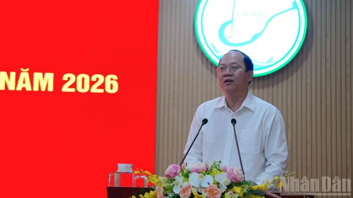 Bí thư Tỉnh ủy Cà Mau Nguyễn Hồ Hải phát biểu chỉ đạo kết luận tại hội nghị. (Ảnh: HỮU TÙNG)