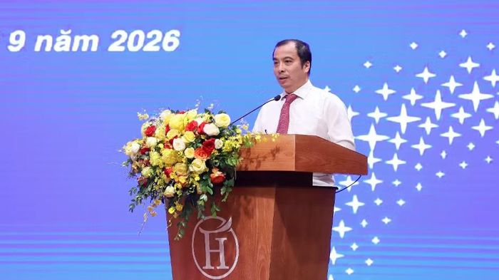 Ông Ngô Sơn Hải - Phó Tổng Giám đốc EVN phát biểu chỉ đạo hội nghị. (Ảnh: EVNNPC cung cấp)