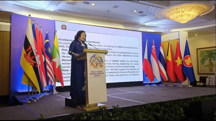 Thứ trưởng Nội vụ Nguyễn Thị Hà phát biểu tại Hội nghị. (Ảnh: Bộ Nội vụ)