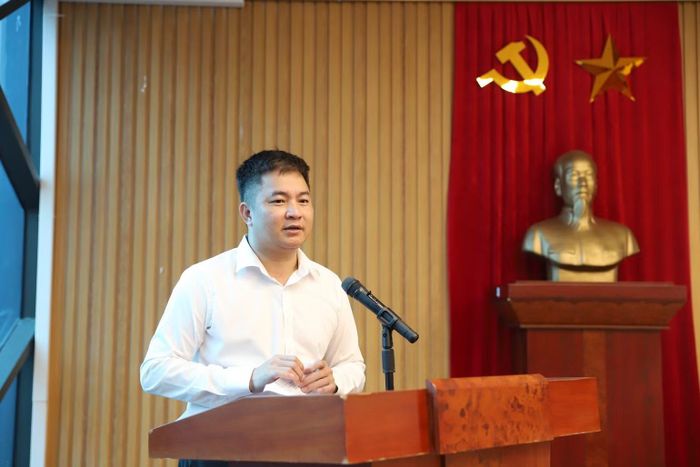 Phó Giáo sư, Tiến sĩ Trần Quang Diệu, Giám đốc Trung tâm Công nghệ và Chuyển đổi số, Học viện Chính trị quốc gia Hồ Chí Minh phát biểu.