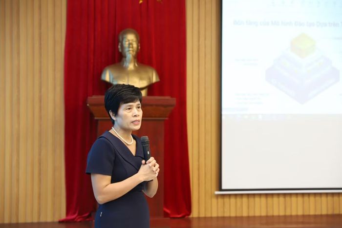 Các đại biểu tham gia thảo luận mở tại hội thảo.