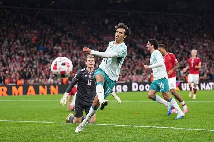 Joao Felix ấn định chiến thắng 4-2 cho Bồ Đào Nha trước Đan Mạch. Ảnh: AP