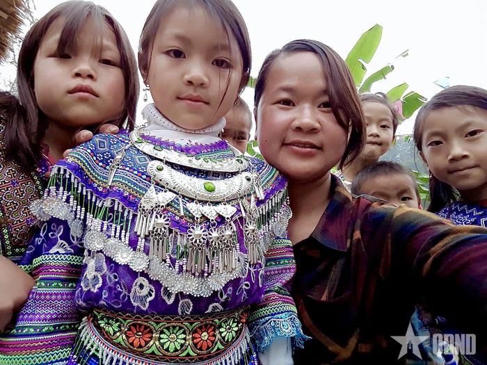  Cô quyết tâm gắn bó với Sín Chéng vì muốn giúp những đứa trẻ ở đây tiếp cận với thế giới rộng lớn. Ảnh: Nhân vật cung cấp 