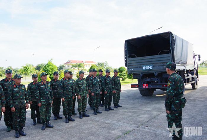  Bồi dưỡng nội dung lý thuyết tại lớp tập huấn.
