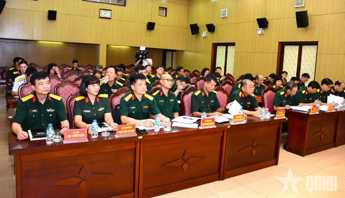  Các đại biểu dự hội nghị.
