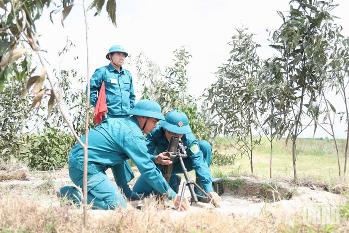  Các lực lượng thực hành diễn tập.  
