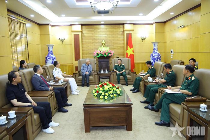Quang cảnh buổi tiếp.  