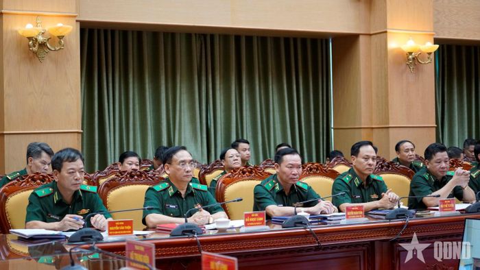 Các đại biểu dự hội nghị.