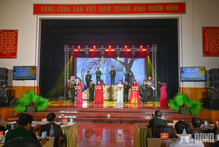 Ca khúc về Binh chủng Đặc công anh hùng của Quân đội nhân dân Việt Nam anh hùng. 
