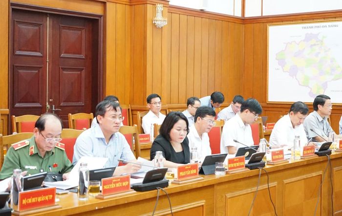 Các đại biểu dự hội nghị