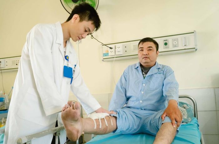 Sức khỏe của anh Minh đã ổn định sau 2 ngày phẫu thuật.