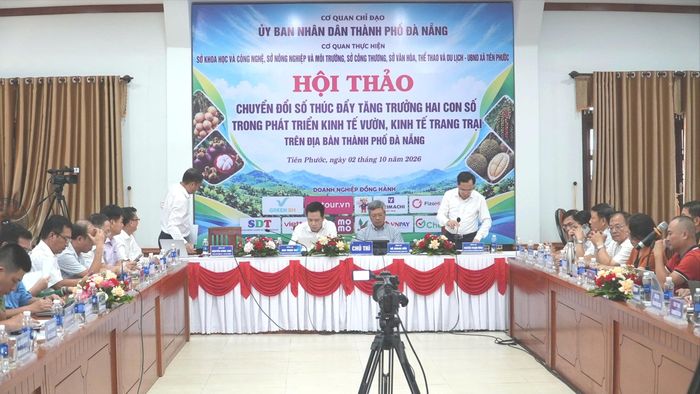 Nhiều tham luận, giải pháp được đưa ra trong hội thảo để thúc đẩy kinh tế vườn, trang trại. Ảnh: NGUYỄN CƯỜNG