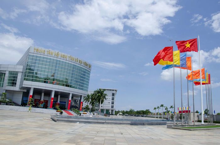  Trung tâm Hội nghị nằm trong Trung tâm Hành chính – Chính trị tỉnh Bà Rịa – Vũng Tàu (cũ). Ảnh: THÀNH HUY 