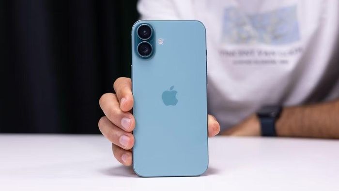 iPhone 16 Plus đang dần rút khỏi các hệ thống bán lẻ khi nguồn hàng chính hãng ngày càng hạn chế.