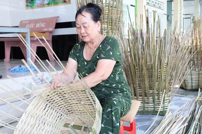 Đan vành cần xé.