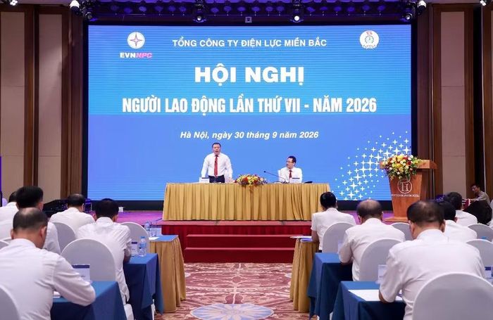 Hội nghị do ông Nguyễn Đức Thiện – Tổng Giám đốc EVNNPC và ông Trần Tuấn Khanh – Chủ tịch Công đoàn Tổng công ty đồng chủ trì.