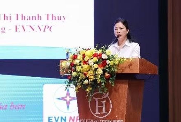 Ông Nguyễn Trọng Hải - Trưởng ban Tổ chức và Nhân sự, ông Vũ Văn Mạnh - Trưởng ban Kiểm tra và Thanh tra và bà Lưu Thị Thanh Thủy - Trưởng ban Tài chính kế toán báo cáo tại Hội nghị